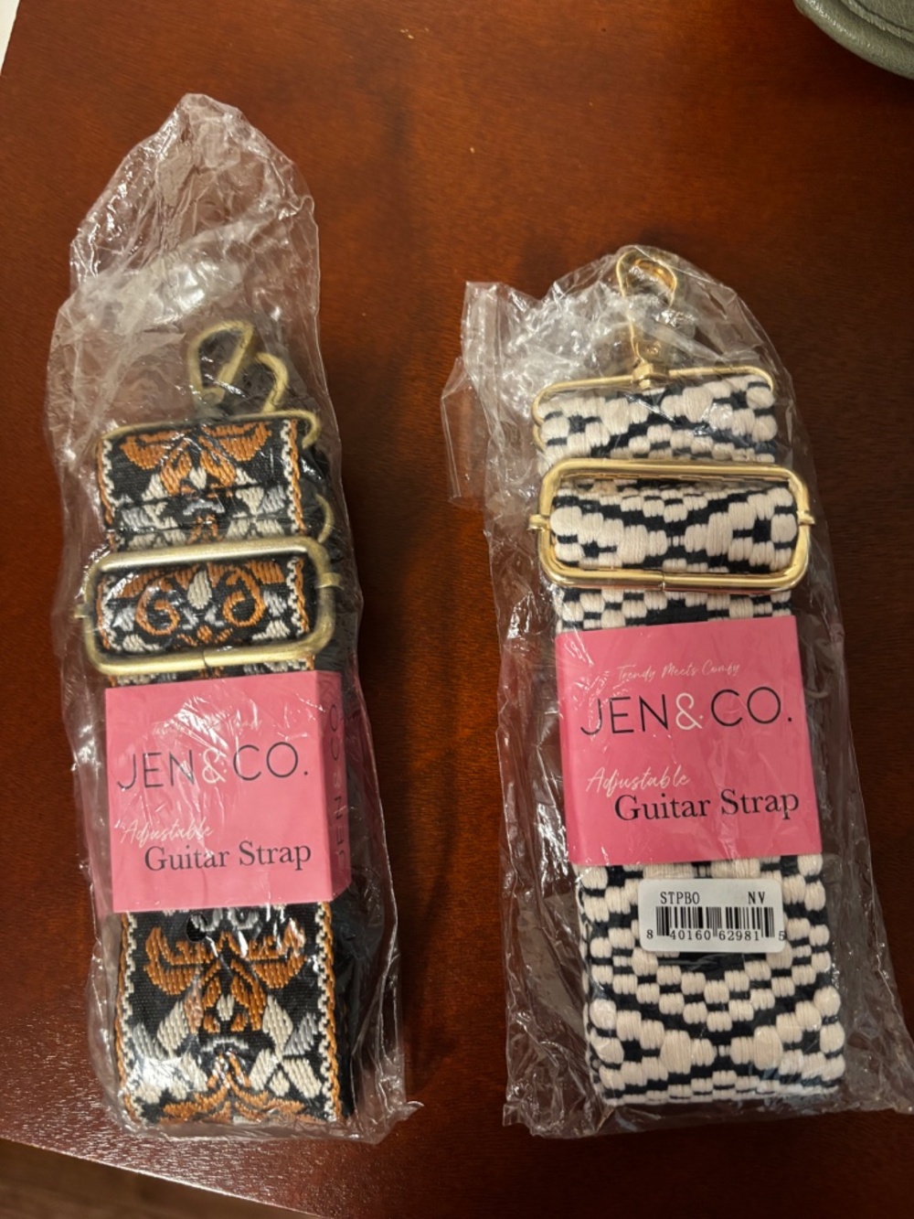 Jen & Co. - Picture 4 of 5